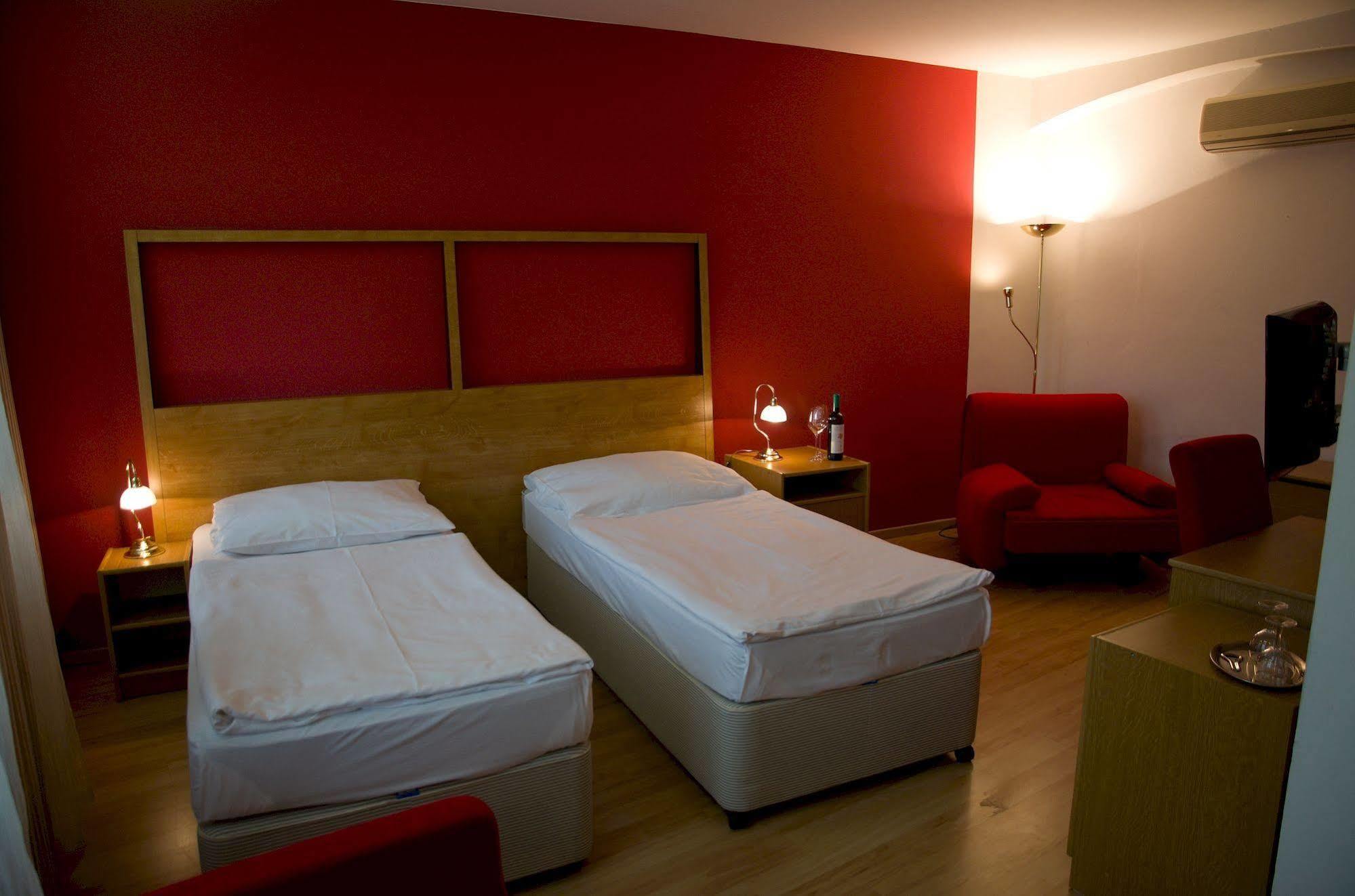 Hotel PAYER Teplice Extérieur photo